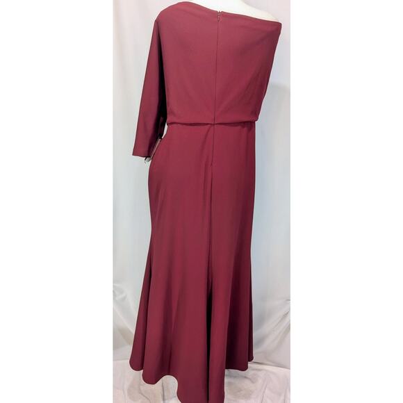 Betsy & Adam 22W Burgundy One Shoulder Formal Gown NWT - Picture 4 of 8